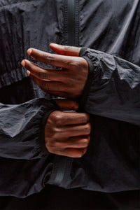 LIGHTWEIGHT RUNNING JACKET